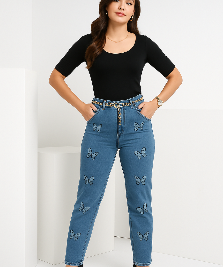 Women’s Classic Black Scoop Neck Top