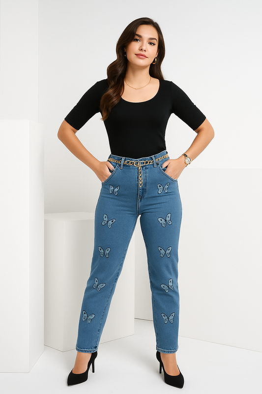 Women’s Classic Black Scoop Neck Top